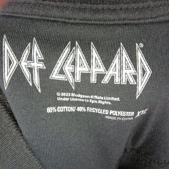 Def Leppard Skull Wings Graphic Sweatshirt Mens XXL 60% Cotton 40% Recycle Poly - Picture 10 of 12